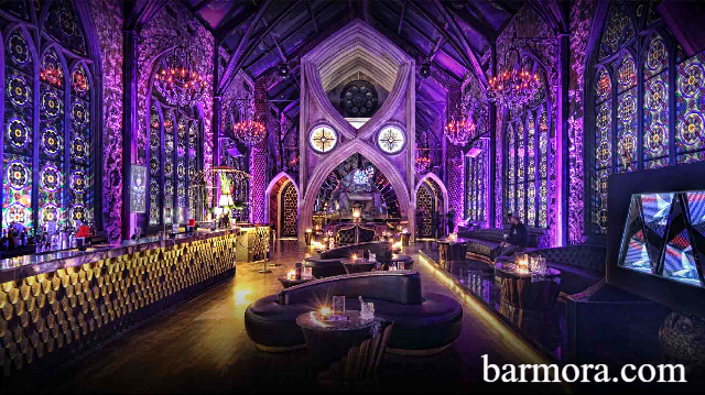 Mirror Lounge: Destinasi Hiburan Malam yang Elegan dan Trendy